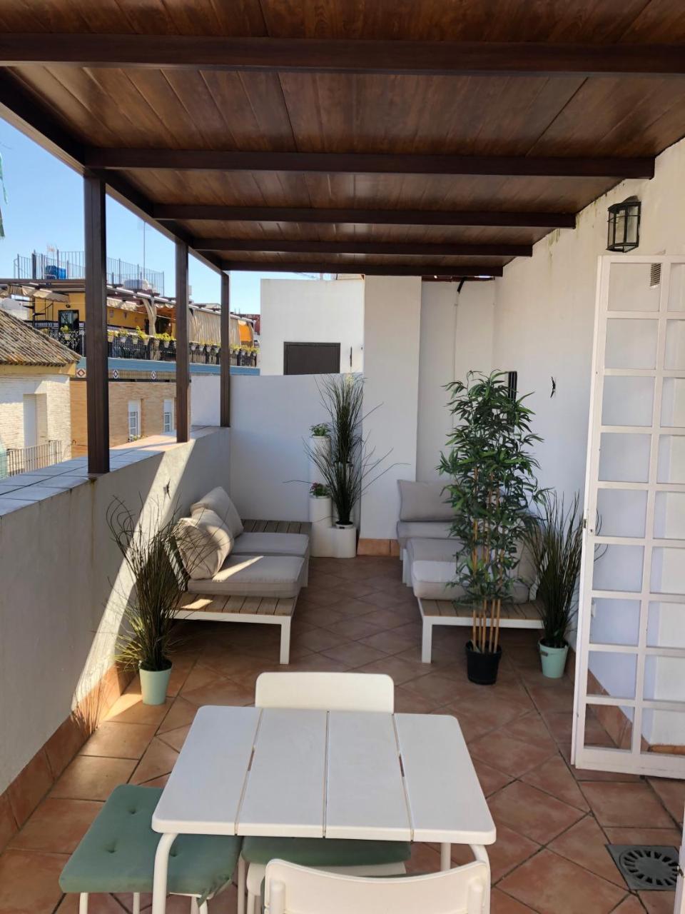 Triana Pelay Suites Sevilla Eksteriør bilde